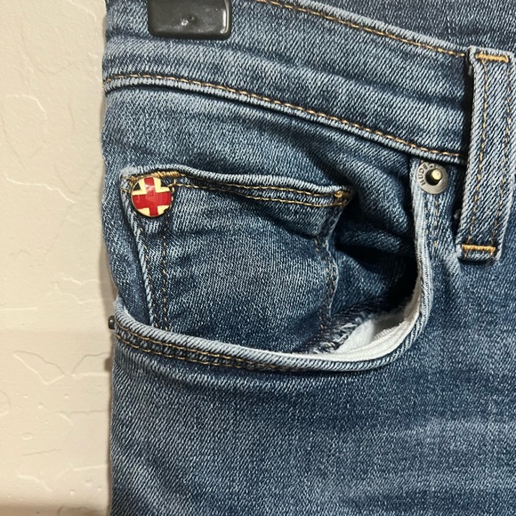 Hudson Nico Midrise Super Skinny Jeans in Medium Wash, Size 27 - Picture 3 of 10